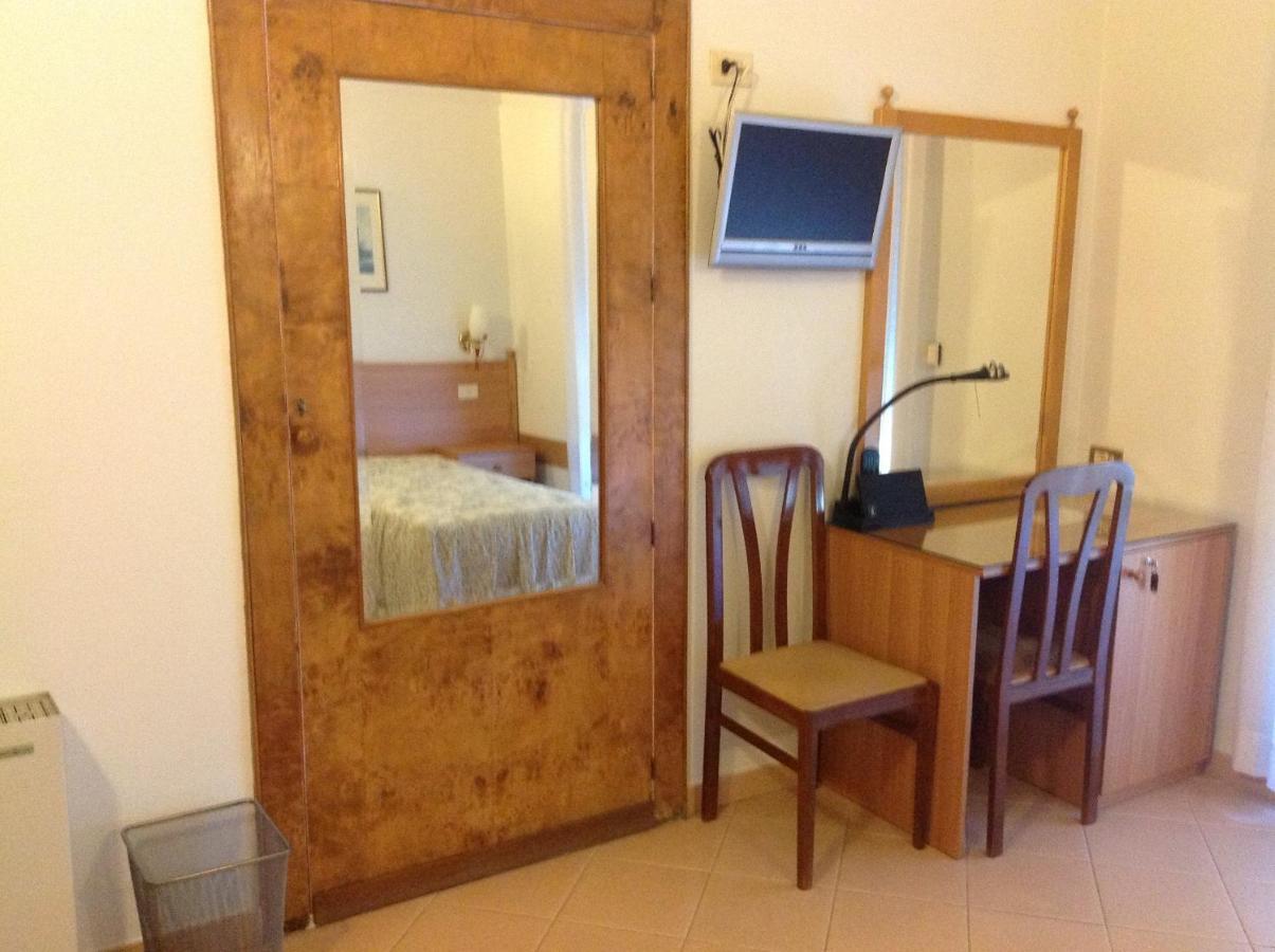 Hotel Castello Mesagne Room photo